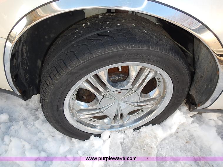 image for item I9421 2001 Cadillac DeVille