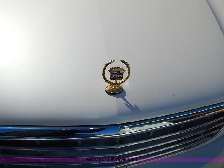 image for item I9421 2001 Cadillac DeVille