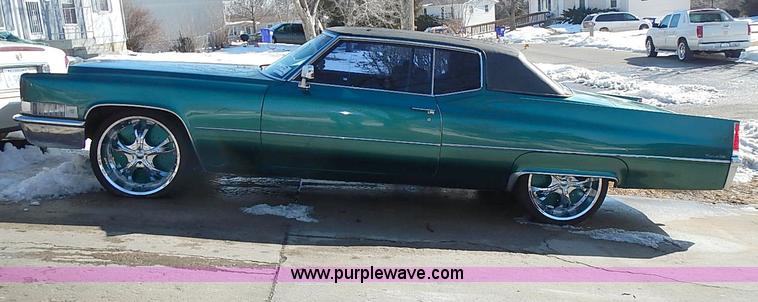 image for item I9423 1969 Cadillac Coupe DeVille
