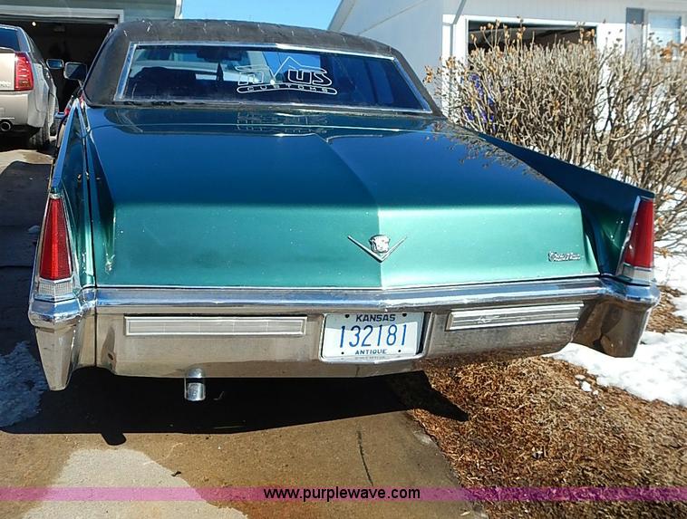 image for item I9423 1969 Cadillac Coupe DeVille