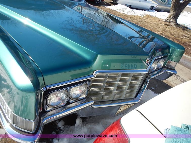 image for item I9423 1969 Cadillac Coupe DeVille