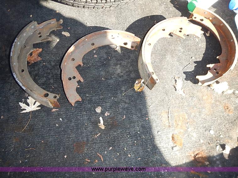 image for item I9423 1969 Cadillac Coupe DeVille