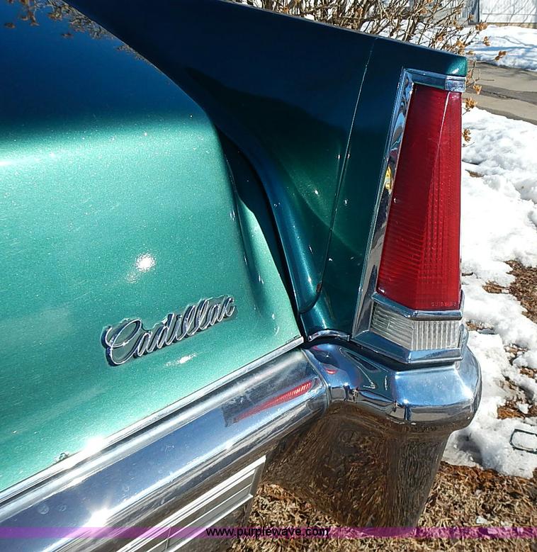 image for item I9423 1969 Cadillac Coupe DeVille