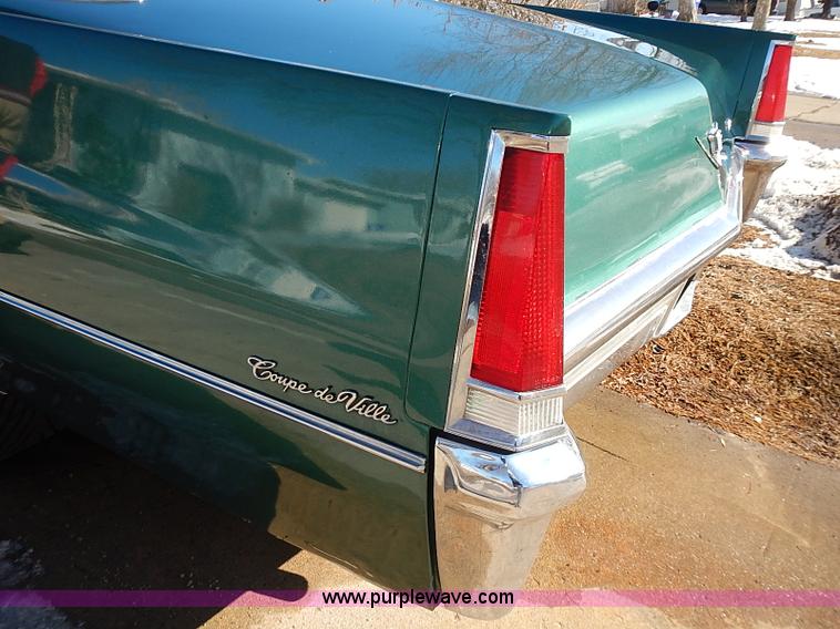 image for item I9423 1969 Cadillac Coupe DeVille