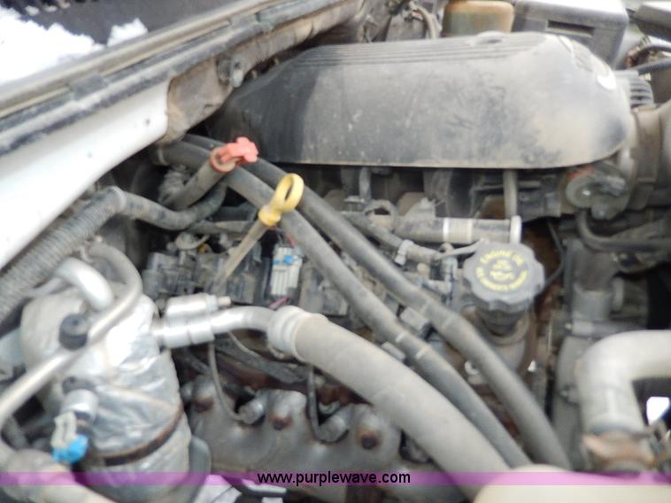 image for item I9431 2002 Chevrolet Avalanche 1500 Z71 pickup truck