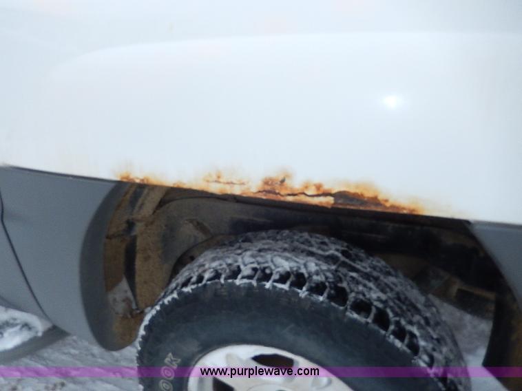 image for item I9431 2002 Chevrolet Avalanche 1500 Z71 pickup truck