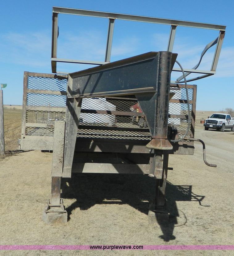 image for item AD9902 1988 Circle D gooseneck trailer