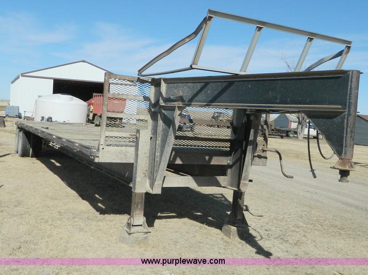 image for item AD9902 1988 Circle D gooseneck trailer