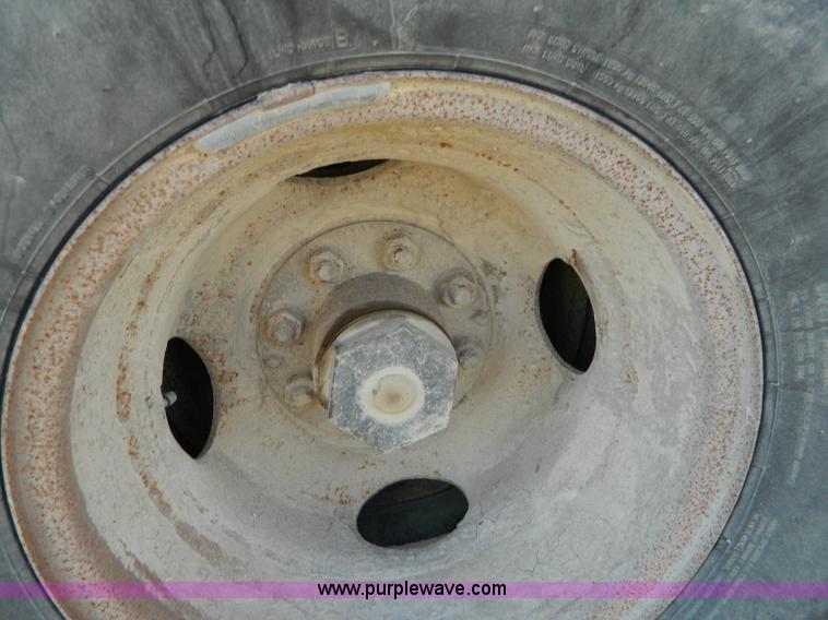 image for item AD9902 1988 Circle D gooseneck trailer