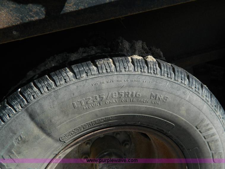 image for item AD9902 1988 Circle D gooseneck trailer