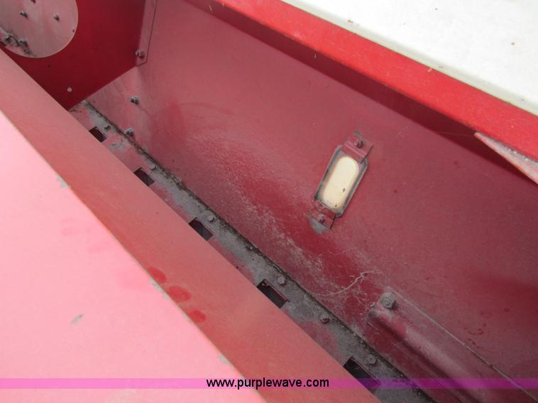 image for item AJ9460 (2) International Harvester 510DRHT drills