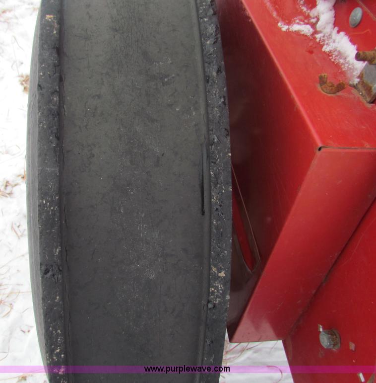 image for item AJ9460 (2) International Harvester 510DRHT drills