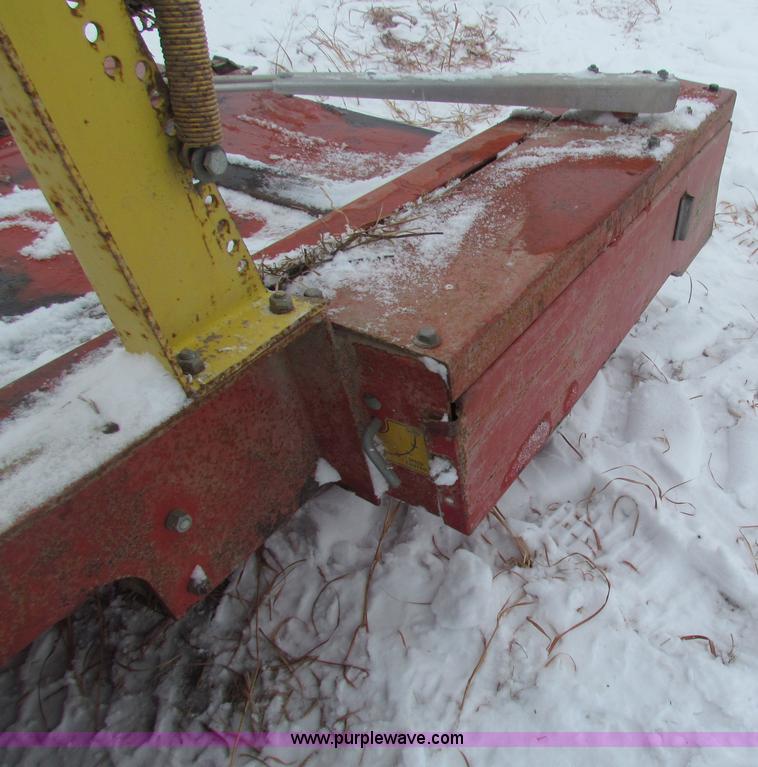 image for item AJ9461 International 430 square baler and Farmhand accumulator