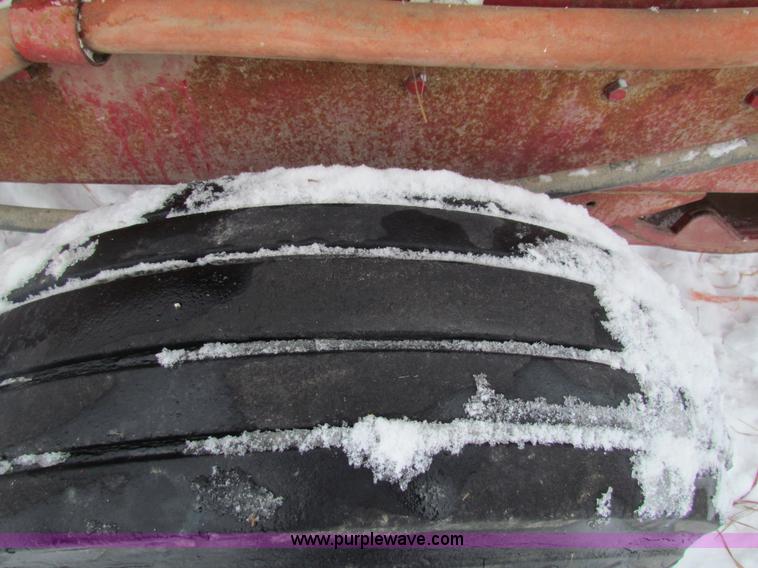 image for item AJ9461 International 430 square baler and Farmhand accumulator