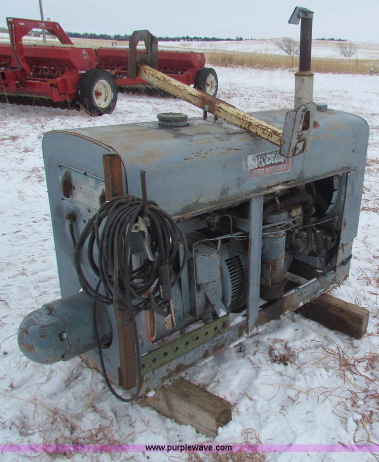 image for item AJ9462 Lincoln SA-200-I-163 arc welder