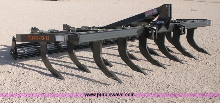 image for item AO9746 Bison MC01130000A 13 shank ripper