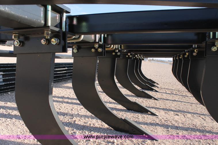 image for item AO9746 Bison MC01130000A 13 shank ripper