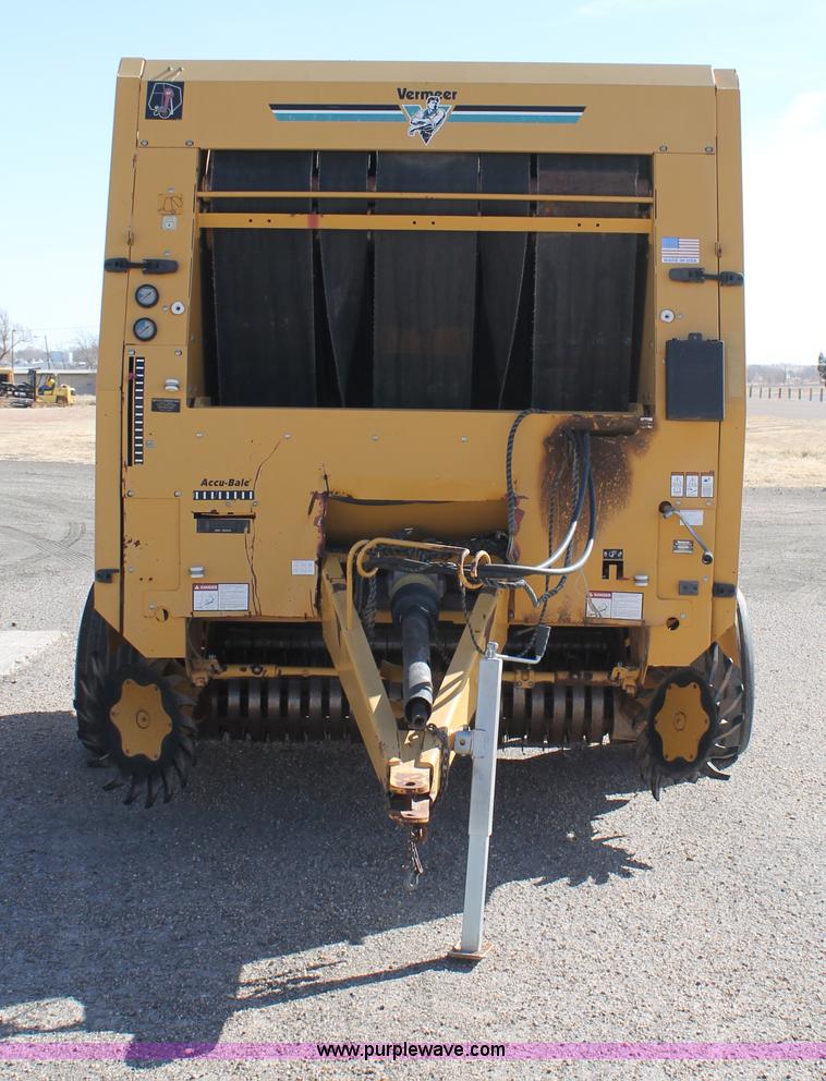 image for item C3735 Vermeer 605 XL round baler