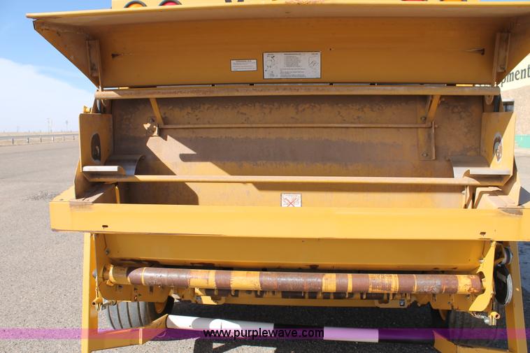 image for item C3735 Vermeer 605 XL round baler