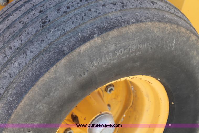 image for item C3735 Vermeer 605 XL round baler