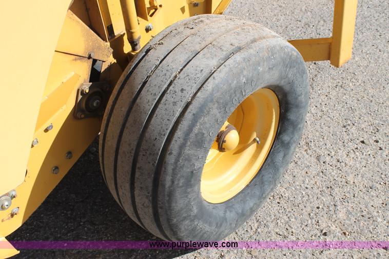 image for item C3735 Vermeer 605 XL round baler