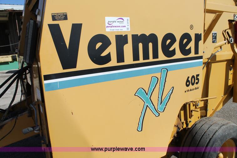 image for item C3735 Vermeer 605 XL round baler