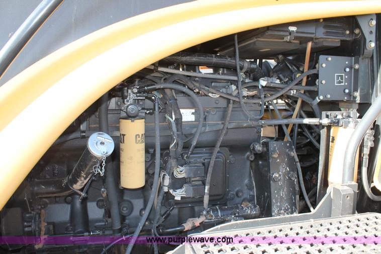 image for item C3742 2001 Caterpillar Challenger 85E tractor