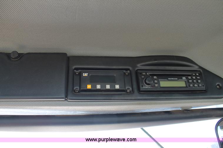 image for item C3742 2001 Caterpillar Challenger 85E tractor