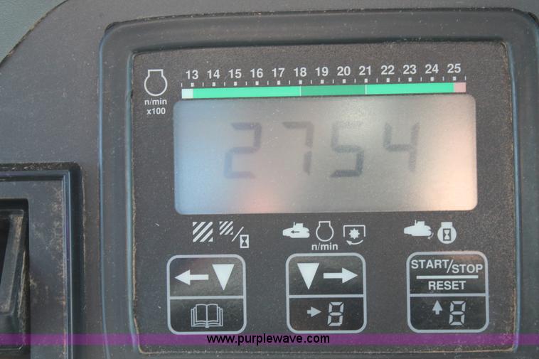 image for item C3742 2001 Caterpillar Challenger 85E tractor