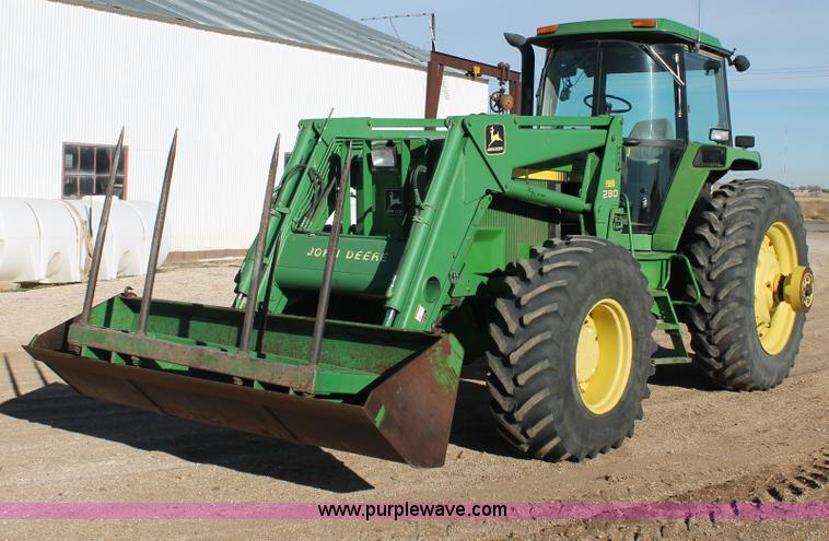 image for item C3749 1992 John Deere 4560 MFWD tractor
