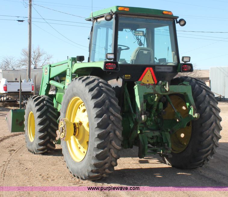 image for item C3749 1992 John Deere 4560 MFWD tractor