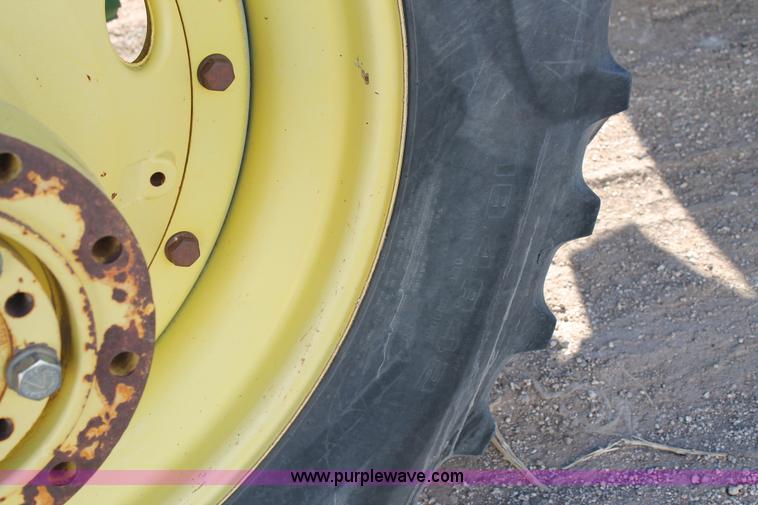 image for item C3749 1992 John Deere 4560 MFWD tractor