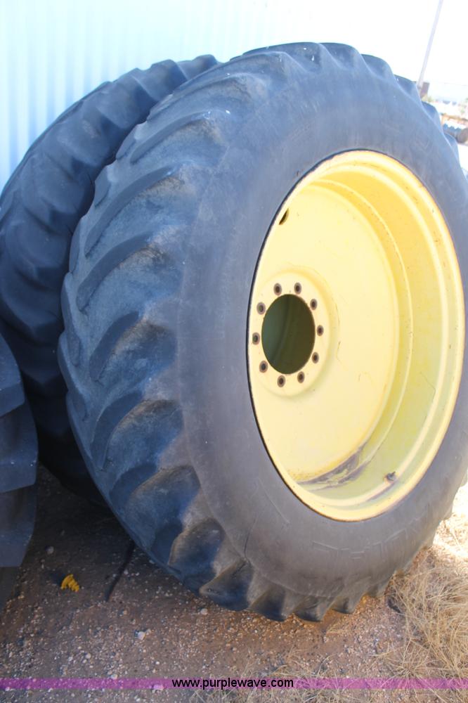 image for item C3749 1992 John Deere 4560 MFWD tractor