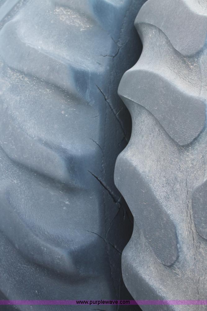 image for item C3749 1992 John Deere 4560 MFWD tractor