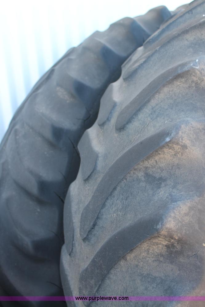 image for item C3749 1992 John Deere 4560 MFWD tractor