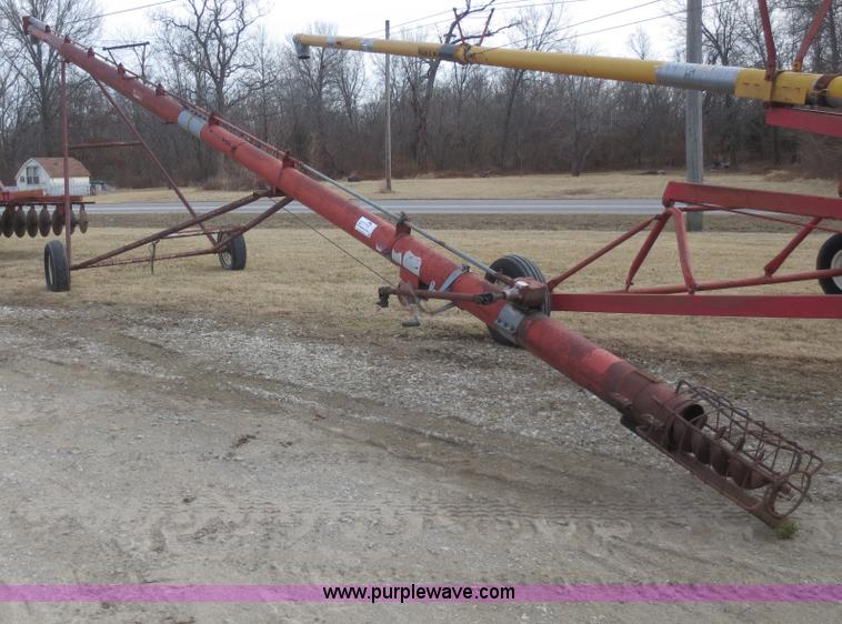 image for item F6775 Hutchinson 8" portable auger