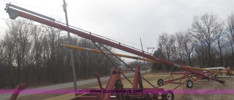 image for item F6775 Hutchinson 8" portable auger