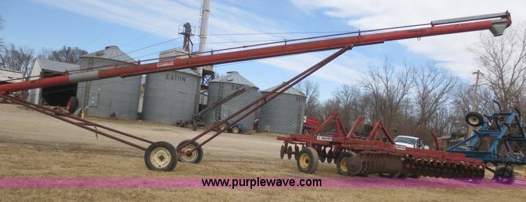 image for item F6775 Hutchinson 8" portable auger