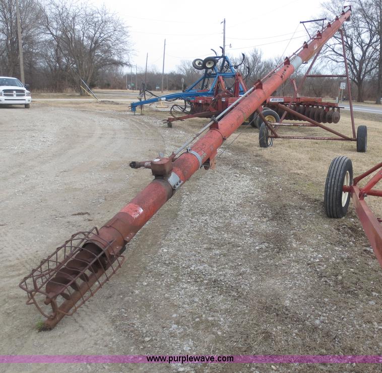 image for item F6775 Hutchinson 8" portable auger