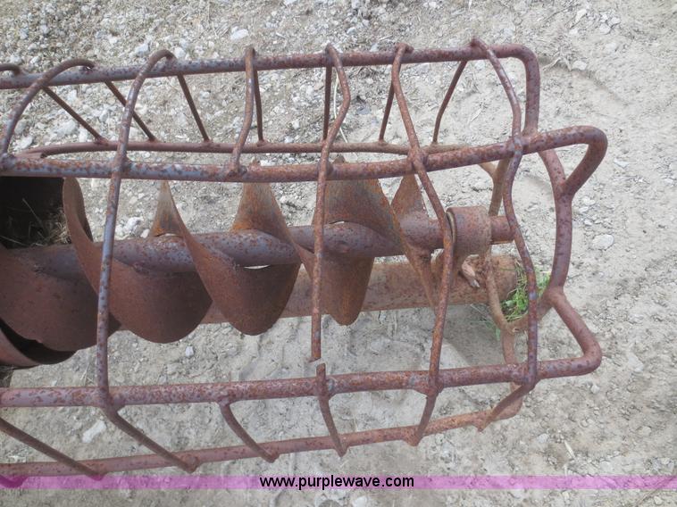 image for item F6775 Hutchinson 8" portable auger