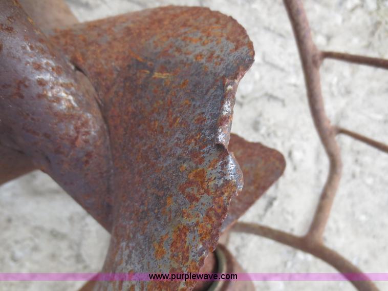 image for item F6775 Hutchinson 8" portable auger