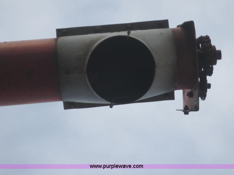 image for item F6775 Hutchinson 8" portable auger