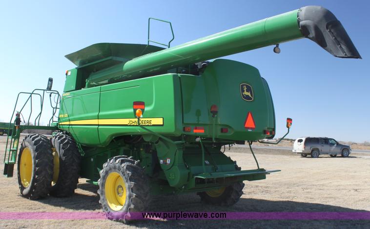 image for item G4065 2010 John Deere 9770 STS 2WD combine