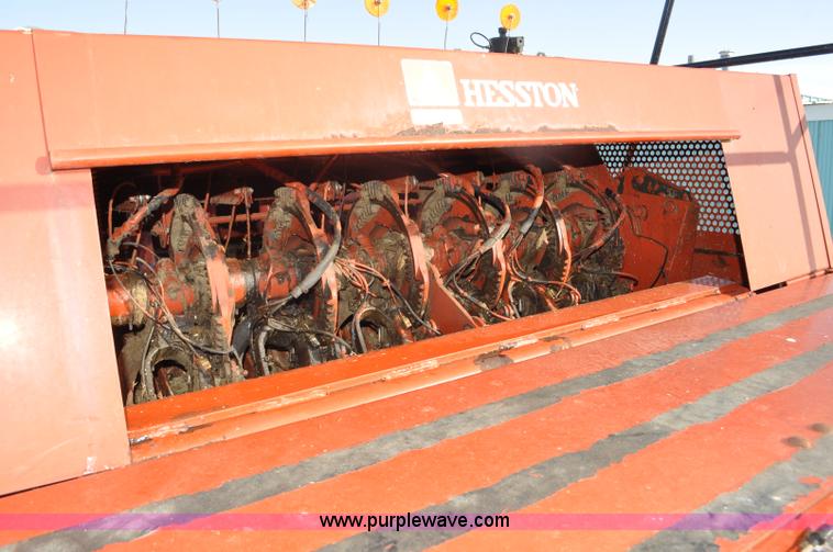 image for item G6414 2004 Hesston 4910 square baler