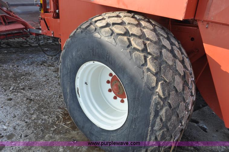 image for item G6414 2004 Hesston 4910 square baler