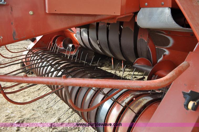 image for item G6414 2004 Hesston 4910 square baler