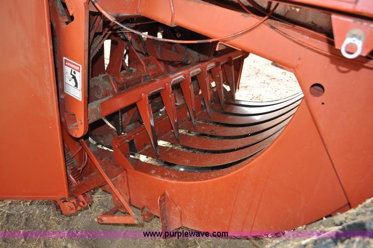 image for item G6414 2004 Hesston 4910 square baler