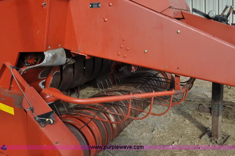 image for item G6414 2004 Hesston 4910 square baler