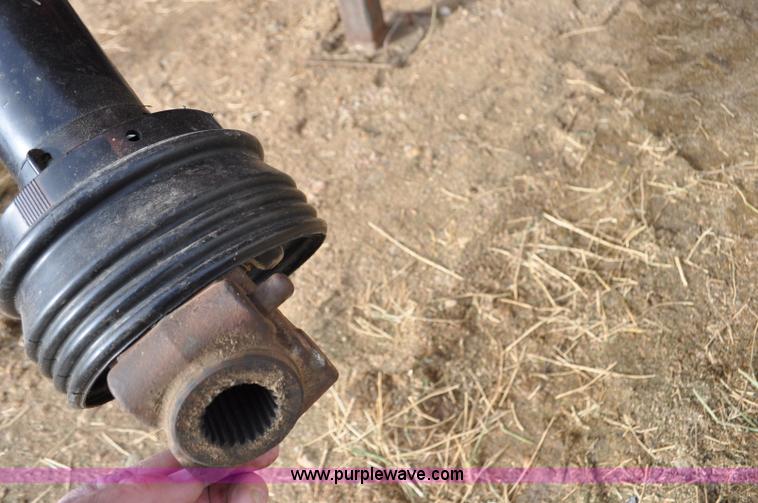 image for item G6414 2004 Hesston 4910 square baler