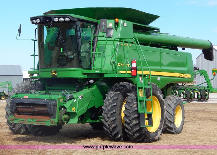 image for item G9362 2010 John Deere 9770 STS 2WD combine